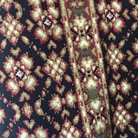 NWOT Patterned Leggings - Picture 2 of 3